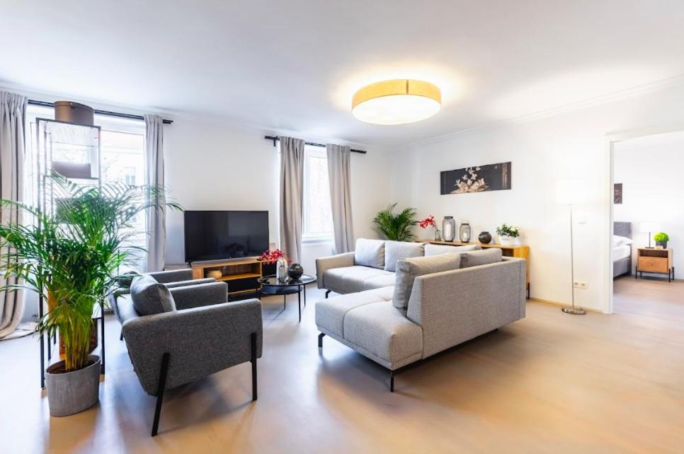 Experience Central Vienna From A Stylish And Modern Apartment Luaran gambar