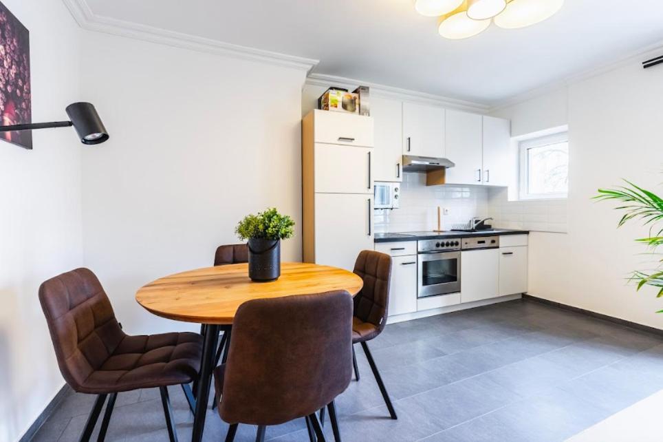 Experience Central Vienna From A Stylish And Modern Apartment Luaran gambar