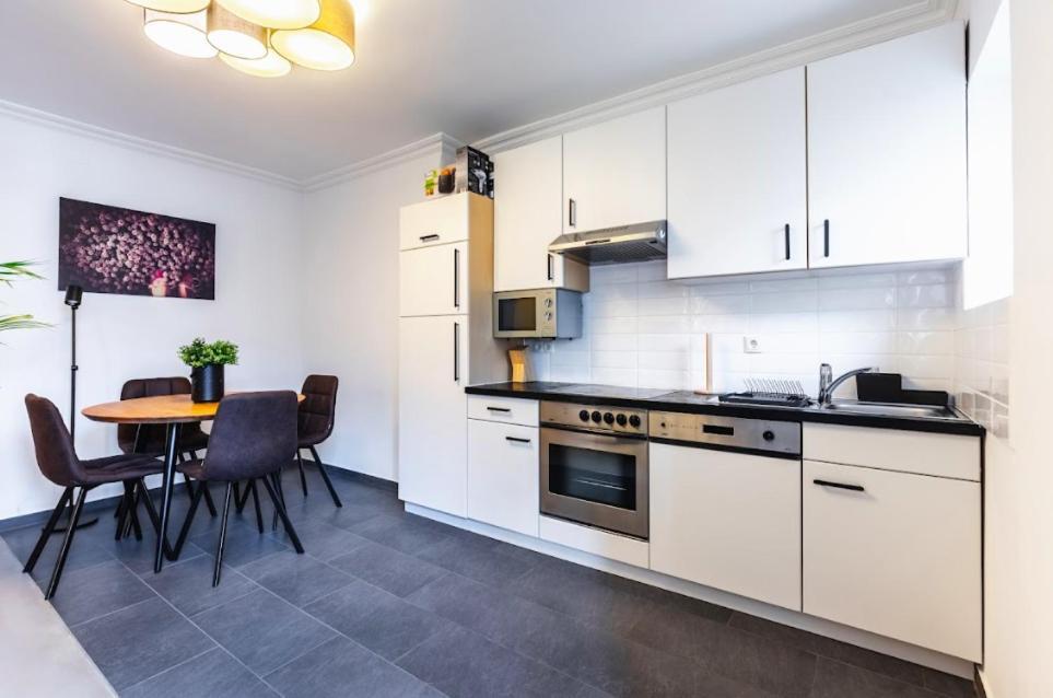 Experience Central Vienna From A Stylish And Modern Apartment Luaran gambar