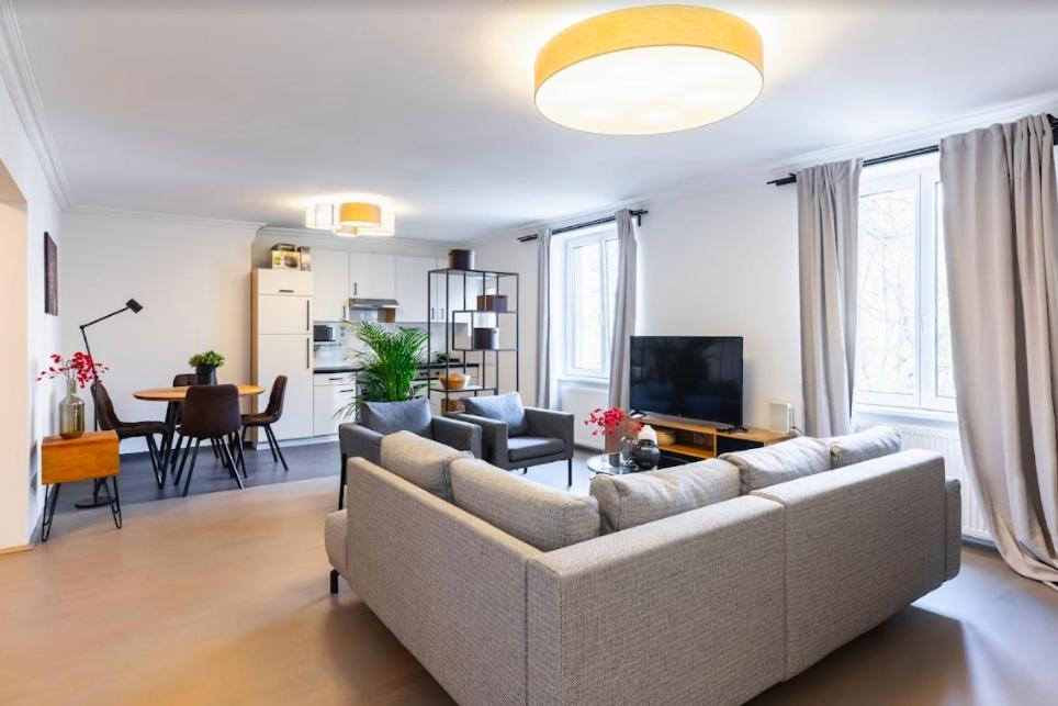 Experience Central Vienna From A Stylish And Modern Apartment Luaran gambar